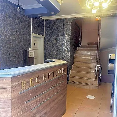 Hotel Asya 3*